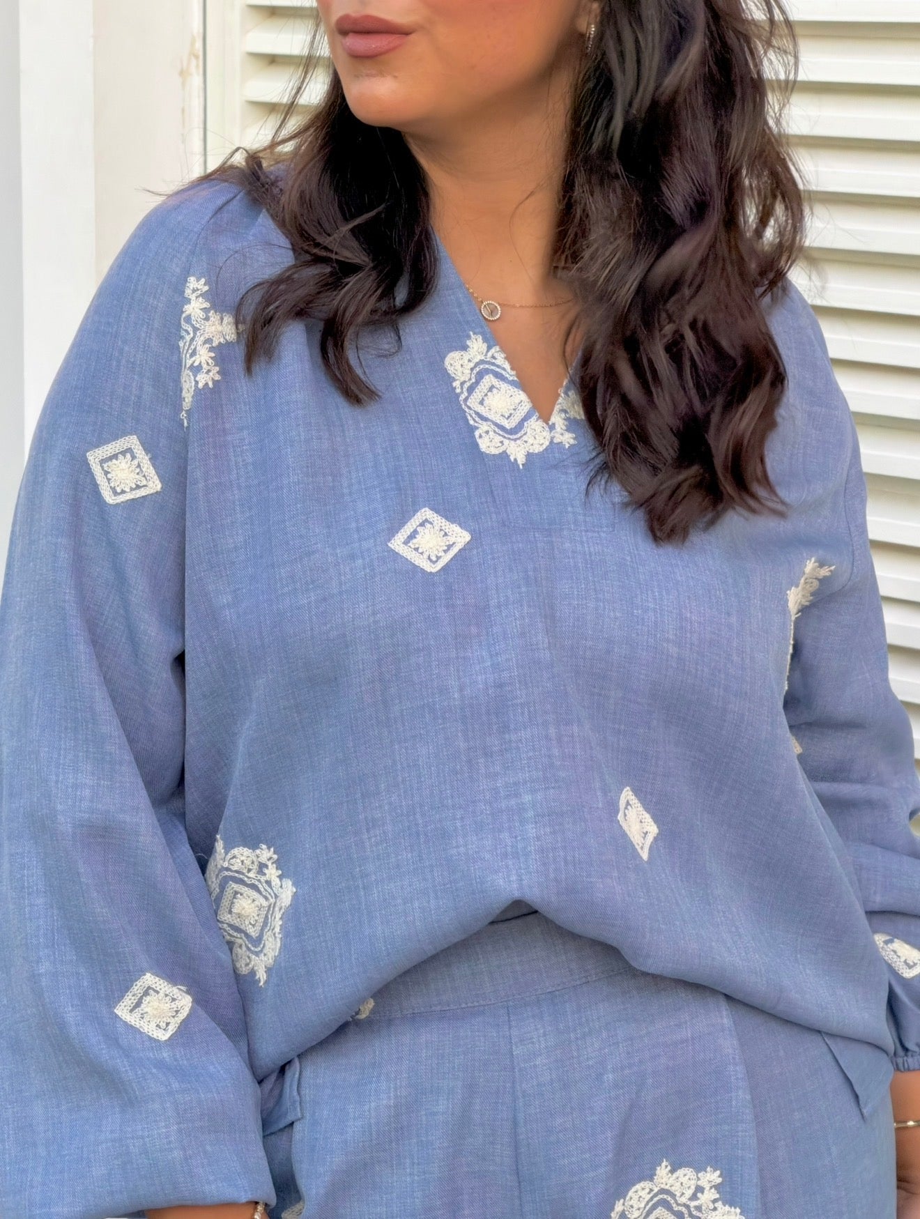Ensemble lin blue